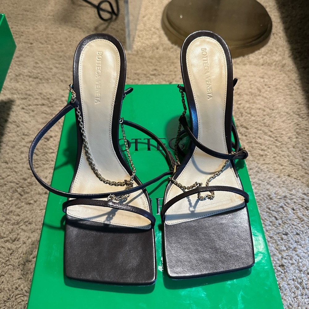 Bottega Veneta stretch chain sandal